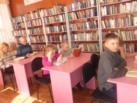 «И вновь душа поэзией полна…»