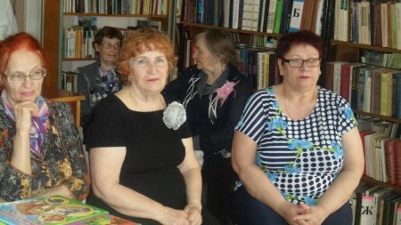 И память о войне нам книги оживляет