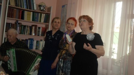 И память о войне нам книги оживляет