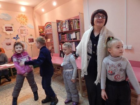 Интерактивная игра  «Снежки" в день Деда Мороза и Снегурочки
