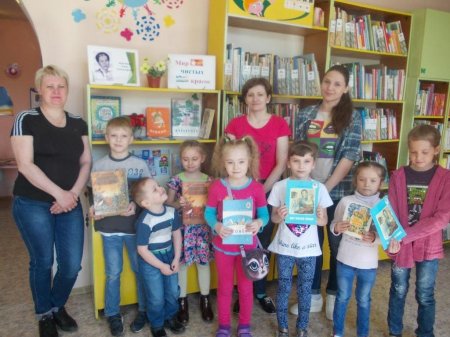 Литературный брейн – ринг «Мир чистых красок Елены Благининой»