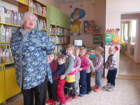 Экскурсии для дошколят «Вам знаком Книжкин Дом?»