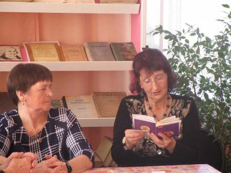 Закружилась в танце осень