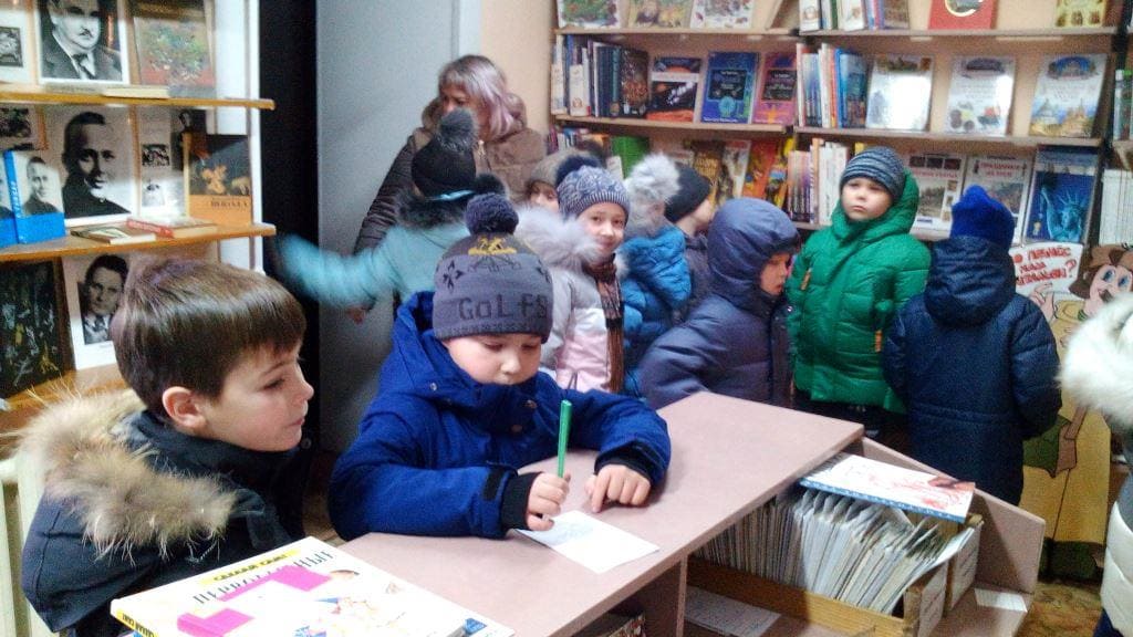 С экскурсией в библиотеку